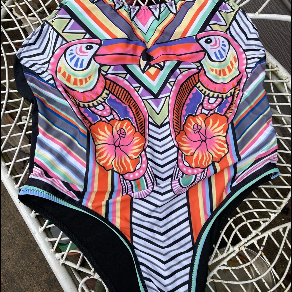 Swimming suit size 8/10 new no tags